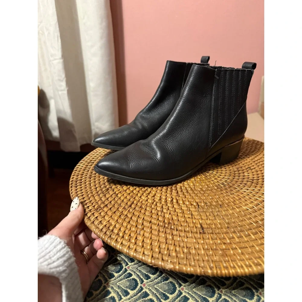 Marc Fisher Black Leather Pointed Toe Ankle Boots Block Heel Chelsea Bootie 8M